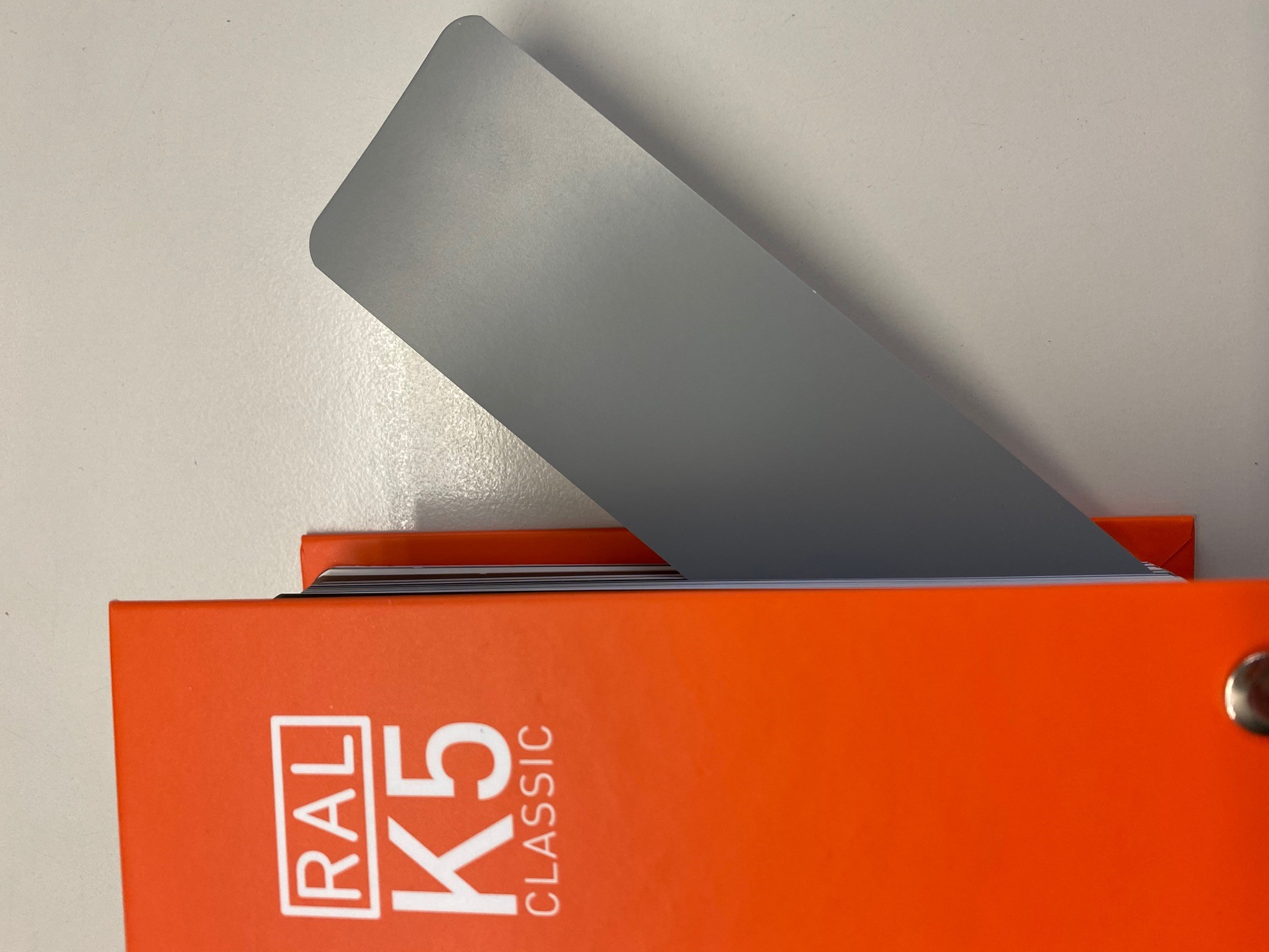 verkehrsgrau A ca. RAL 7042