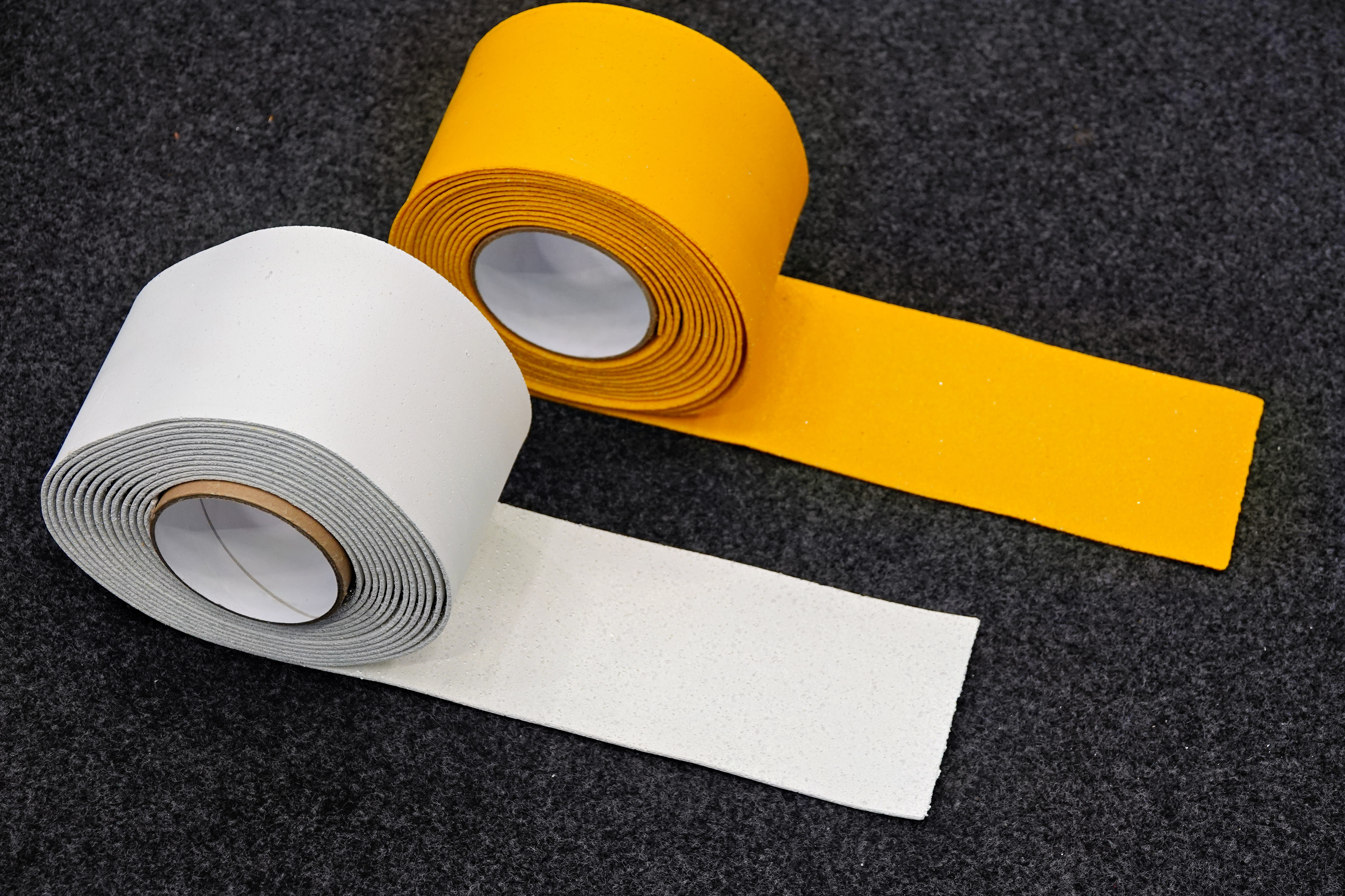 Markierungslinien aus Thermoplastik Preformed ECO Rolls